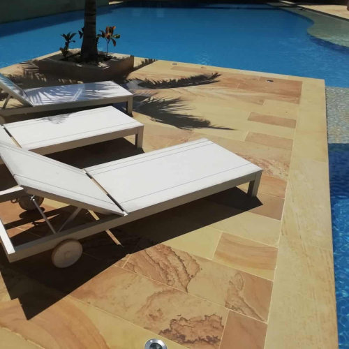 Borde de Piscina Piedra Muñeca