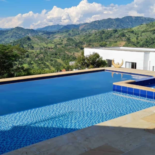 Borde de Piscina Piedra Muñeca