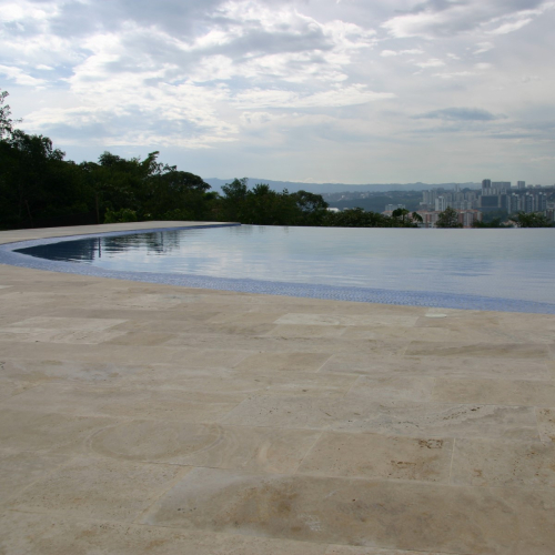 Piso Piscina Travertino Ivory Classic