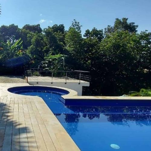 Piso Piscina Piedra Muñeca Crema